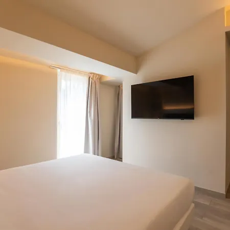 Capovaticano Luxury קאפו ואטיצ'אנו