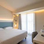 Capovaticano Luxury