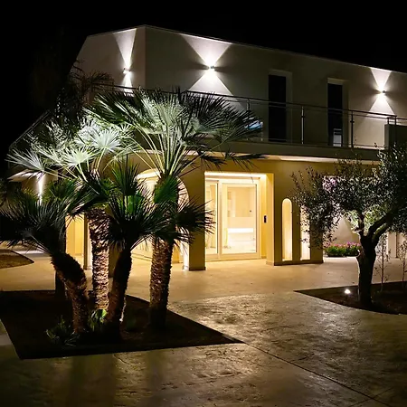 Capovaticano Luxury לינה וארוחת בוקר *