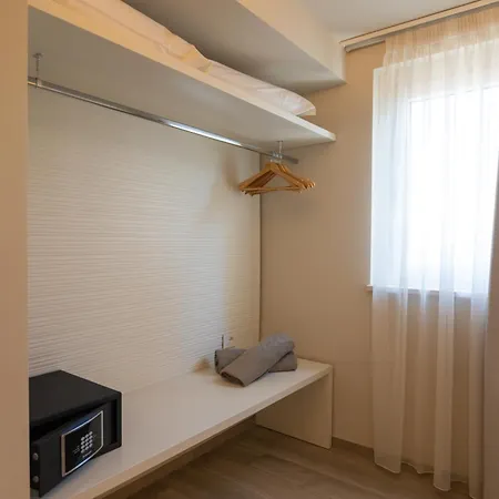 לינה וארוחת בוקר Capovaticano Luxury