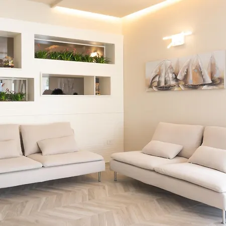 Capovaticano Luxury לינה וארוחת בוקר